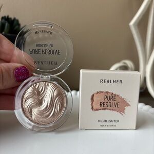 REALHER Pure Resolve Highlighter
